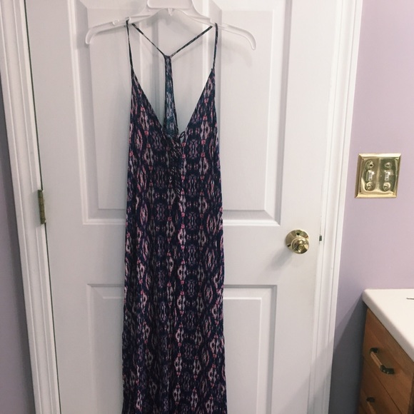 Beautiful patterned maxi dress - Picture 4 of 5